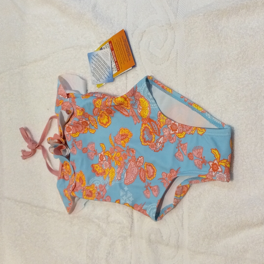 NWT 1PC UV PROTECTION SWIM SUIT